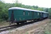 CSD Dsd 7-2724 (CD 55 54 93-21 209-9 Da) am 15.September 2018 als letztes Fahrzeug des Os 24526 (Breclav - Lednice) zwischen Charvatska Nova Ves und Lednice Rybniky beim Strecken-Km 6,6.