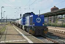 Kesselzug mit 275 014-9 (Lok 211 | MaK G 1206) der InfraLeuna GmbH durchfährt den Bahnhof Nordhausen auf Gleis 2 Richtung Sangerhausen.
[3.8.2018 | 16:11 Uhr]