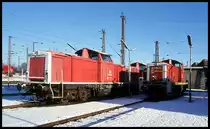 Betriebspause für 212370 und 295074 am 23.12.2001 im BW Osnabrück.