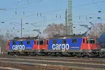 Doppeltraktion, mit den Loks 421 389-8 und 421 374-0, durchfährt den badischen Bahnhof. Die Aufnahme stammt vom 05.02.2019.