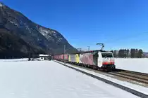 189 905 + 189 902 mit DGS 49897 am 16.02.2019 bei Niederaudorf. 
