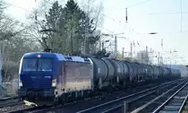 EBS Erfurter Bahnservice Gesellschaft mbH mit der mgw Service Vectron   193 845  [NVR-Number: 91 80 6193 845-5 D-MGW] und Kesselwagenzug (Benzin) Richtung Frankfurt/Oder am 18.02.19 Berlin-Hirschgarten.
