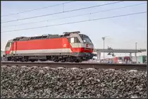1014.003 hatte ich bereits vor über 15 Jahren in meiner Modellbahnsammlung ! 
Damals und auch Heute ist  Sie  DIE  E-Lok schlechthin ! 

Zeller Transporttechnik hatte diese Fahrzeuge revitalisiert und nach Österreich gebracht. 
Am 20.02.2019 wartet Sie vor dem Cargo Center Graz auf weitere Dienste. 