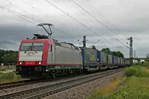Am 27.07.2017 bespannte BRLL/XRAIL 185 590-7 einen  LKW-Walter -KLV,der den Zielbahnhof Zeebrugge hatte, von der Schweizer Grenze bis nach Aachen West, als sie bei Buggingen gen Freiburg (Breisgau) fuhr.