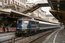 110 469-4 TRI mit NX-Ersatzzug RB48 in Wuppertal Hbf, am 20.02.2019.