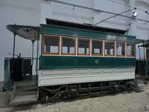 No. 22 wurde bei der Starbuck Car and Wagon Company in Birkenhead erworben und war zunächst nur ein Anhänger. Mit Beginn der Elektrifizierung im Jahr 1895 wurde der Wagen motorisiert. (Museu do Carro Eléctrico Porto, Januar 2017)