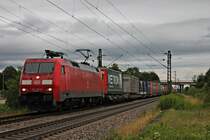Mit einem  WETRON -KLV fuhr am 27.07.2017 die 152 116-0, welche den Zug seit der Schweizer Grenze in Basel bespannte, kurz vor dem Hp. Buggingen über die KBS 703 in Richtung Norden.