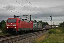 Mit einem  WETRON -KLV fuhr am 27.07.2017 die 152 116-0, welche den Zug seit der Schweizer Grenze in Basel bespannte, kurz vor dem Hp. Buggingen über die KBS 703 in Richtung Norden.