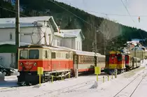 07.02.2005 Bahnhof Mariazell, Endbahnhof der Mariazellerbahn von St. Pölten, Lok 1099.007 und 1099.14 mit Zügen