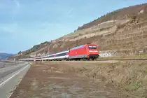DB Fernverkehr 101 010-7 mit SBB Eurocity Wagen auf der Rechten Rheinstrecke am 23.02.19