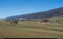 SBB GTW AJU RABe 526 265 am 17. Februar 2019 als RE La Chaux-de-Fonds - Biel zwischen Courtelary und Cortébert beim Flugplatz Courtelary.