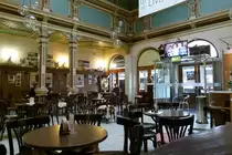 23. Januar 2014: Bahnhof Lichtenfels in Oberfrankern, in der Bahnhofswirtschaft. Leider ist das wunderschöne Restaurant seit mehreren Jahren geschlossen.