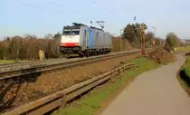 186 453-7 von Lineas/Railpool kommt als Lokzug von Aachen-West nach Belgien und fährt die Gemmenicher-Rampe hoch. 
Aufgenommen an der Montzenroute am Gemmenicher-Weg. 
Bei schönem Frühlingswetter am Nachmittag vom 23.2.2019.