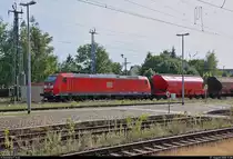 Schüttgutzug mit 185 153-4 DB durchfährt den Bahnhof Stendal in östlicher Richtung.
[7.8.2018 | 17:08 Uhr]