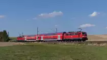 Der  Hamster-Ersatz  des Mittelhessenexpress war im vergangen Jahr einige Zeit mit einem 111er Sandwich unterwegs, welches hier als RB49 nach Hanau zwischen Ostheim (b. Nidderau) und Burchköbel fotografiert werden konnte. Aufgenommen am 12.9.2018 15:37