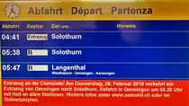 SOLOTHURNER FASNACHT 2019
MIT DEM BIPPERLISI AN DIE CHESSLETE.
Am Schmutzigen Donnerstag den 28. Februar 2019 hat auch in der Stadt Solothurn um 05:00 Uhr mit der Chesslete die FÜNFTE JAHRESZEIT begonnen. 
Für die Verstärkung der Stadtchessler brachte das BIPPERLISI am frühen Morgen mit einem EXTRAZUG viele Fasnächtler aus der näheren Umgebung nach Solothurn.
Foto: Walter Ruetsch
