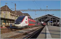 Schon fast ein Blick in die Zukunft: Als TGV Lyria Zugspaar 9773/9778 von Paris nach Lausanne (via Genève) und Zurück unterwegs, verlässt der TGV 4720 mit den Triebköpfen 310039 und 310040 Lausanne in Richtung Paris.
Künftig sollen alle TGV Lyria in dieser Farbgebung und als Dulex unterwegs sein. 

28. Feb. 2019