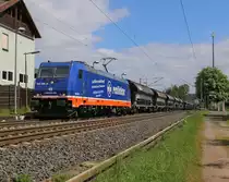 Raildox 185 409-0 mit Schüttgutwagen-Ganzzug in Fahrtrichtung Süden. Aufgenommen in Ludwigsau-Friedlos am 14.05.2016.