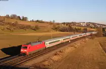 101 120-4 mit dem IC 2366 (München Hbf-Karlsruhe Hbf) bei Uhingen 17.2.19