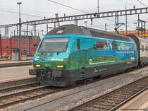 Re 460 013-6 Werbelok Microsoft am 30.12.03 in Z�rich HB