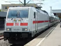 Ein IC 2 mit der Lok 146 568-1 in Böblingen am 21.06.2018
