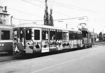 BAHNIMPRESSIONEN AUS DEM JAHRE 1981.
Das  LUDOBÄHNLI  der WSB wartete an 20. August 1981 in Schöftland auf seinen nächsten Einsatz.
Foto: Walter Ruetsch 
