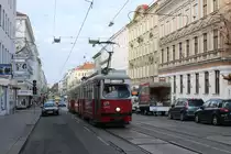 Wien Wiener Linien SL 49 (E1 4542 + c4 1339 (beide: Bombardier-Rotax 1975)) XIV, Penzing / XV, Rudolfsheim-Fünfhaus, Rudolfsheim, Hütteldorfer Straße / Beckmanngasse am 12. Feber / Februar 2019. 