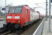 DB Regio AG mit  146 008  [NVR-Number: 91 80 6146 008-8 D-DB] Teilreklame  Damit Deutschland Vorne Bleibt  mit dem RE30 pausierend im Magdeburg Hbf. am 21.03.19
 