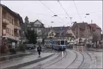 Regenwetter in Zürich -

Regen ist zwar ungemütlich für den Fotografen, bringt aber eine eigene Qualität ins Bild in Form von Reflexionen auf dem Asphalt.

Tram 2000 auf der Linie 11 an der Haltestelle Balgrist.

14.03.2019 (M)