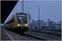 Kaum Licht und so trotzdem so viel bunte Bahn! 
Während der VT 612 009 in Lindau auf die Abfahrt wartet, werden die V 218 460-4 und 419-0   im Hintergrund für den EC 191 nach München zum Einsatz kommen.

15. März 2019