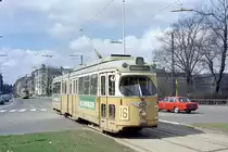 København / Kopenhagen Københavns Sporveje SL 16 (DÜWAG/Kiepe-GT6 887) København K, Zentrum, Søtorvet / Nørre Søgade / Frederiksborggade / Øster Søgade / Dronning Louises Bro am 24. April 1970. - Scan eines Farbnegativs. Film: Kodak Kodacolor X.