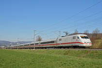 ICE 401 077-3 fährt Richtung Bahnhof Sissach. Die Aufnahme stammt vom 21.03.2019.