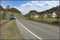 In Kilometer 7,4 der  Lokalbahn Mixnitz St. Erhard - Breitenau am Jochlantsch liegt das Gut Schafferwerke. Das anliegen gehört zur dortigen Forstverwaltung und reicht Geschichtlich in die Jahrhundertwende zurück. 
An diesem sonnigen 3.April 2019 zieht die E4 wieder eine Ladung Ankerharth vorbei.
