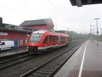 640 007 f�hrt in  Geheimer Mission  in den Bahnhof Au (Sieg). Aufgenommen am 21.06.2007.
