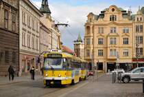 T3R.PLF 319 + T3R.P 254 beim Überqueren des nam. Republiky. (19.03.2019)