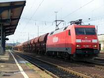 Br.152 066-7 fuhr mit ihrem t�glichen und Planm��igen G�terzug von Aalen GBF nach Kornwestheim Gbf bzw. Rbf. Der Zug fast eine l�nge von rund 500 Metern, auf dem Bild ist die l�nge nicht zu erkennen den der GBF von Aalen ist am Ende in einer langezogenen Kurve. Aufgenommen am 21,Juni 2007 im GBF von Aalen, Planm��ige Abfahrt des Zuges war 18.15 Uhr.