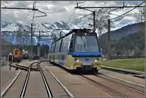 Treno Panoramico Vigezzo Vision Dir.69 fährt in S.Maria Maggiore ein. (10.04.2019)