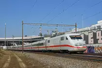 ICE 401 576-4 fährt Richtung Bahnhof Muttenz. Die Aufnahme stammt vom 21.02.2019.