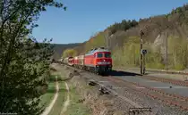 Nach dem planmäßigen Kopf machen in Schwandorf, konnte 232 569 mit dem 51716 nochmal in der Einfahrt Nabburg fotografiert werden. 