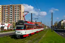 Halle (Saale) 

Der T4D Großzug aus 1201 + 1176  + 204 als Linie 3, Paul Suhr Straße, 10.04.2019 