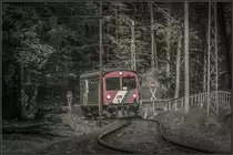 Auf 350 Metern Seehöhe liegt der Bahnhof Prädiberg an der Gleichnberger Bahn. 
Hier im zurückgebauten Teil des Bahnhofs nimmt der ET2 die letzte Steigung zur Haltestelle. 
22.04.2019