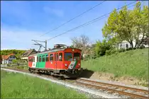 Ein letztes ländliches Idyll bevor es in die Stadt Feldach geht. 
Der ET2 kurz nach Oedt wird gleich eine der neuen technisch gesicherten Eisenbahnkreuzungen passieren. 
22.04.2019