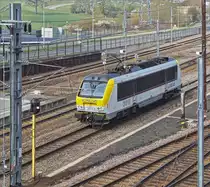 CFL Lok 3013 aufgenommen beim Umsetzen im G�terbahnhofsbereich von Belval-Universit�, aufgenommen von der �berf�hrung am 05.04.2019. (Hans)
