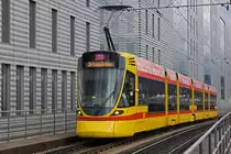 Be 6/10 Tango 185, auf der Linie 11, fährt zur Haltestelle Peter Merian. Die Aufnahme stammt vom 18.03.2019.