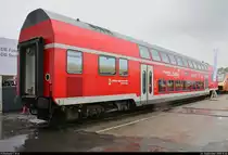 Die DB Fahrzeuginstandhaltung GmbH präsentierte IT-Innovationen in einem DBpza 780.0 (50 80 26-81 013-7 D-DB) von DB Regio Nordost auf dem Gleis- und Freigelände der Messe Berlin anlässlich des  Tags des Eisenbahners  im Rahmen der Publikumstage zur InnoTrans 2018.
[23.9.2018 | 15:06 Uhr]