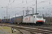 Lok 186 902-3 durchfährt den badischen Bahnhof. Die Aufnahme stammt vom 18.03.2019.