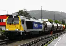DIESELLOK VOITH-MAXIMA 40CC IM BAHNHOF MILTENBERG/MAIN
Diese Begegnung mit der VOITH-MAXIMA vor der Rückfahrt des Sonderzuges des EV-HERBORN
im Bahnhof MILTENBERG/MAIN am 27.4.2019 war für mich der  Hammer .....
Die MAXIMA-Familie war die erste Lokomotiventwicklung der VOITH-TURBO-
LOKOMOTIVTECHNK GMBH mit MAXIMA 40CC als erstem Typ...
Eine schwere,sechsachsige Lokomotive für den Güterzugdienst,mit einem
16-Zylinder-4-Takt-Diesel,deren sound an den schwerer US-Dieselloks erinnert.....