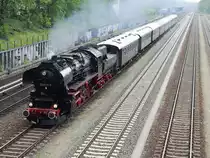 Am 27. April 2019 ist 52 8177-9 auf dem S-Bahn Innenring kurz vor der Unterquerung der Hertabrücke in Berlin Neukölln die sich zwischen dem Bahnhof Neukölln und dem Bahnhof Herrmannstrasse am Vormittag zu sehen.

