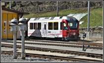 ABe 8/12 3512 mit ABB-Werbung pausiert hinter dem Depot von Poschiavo. (01.05.2019)