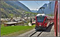 Oberhalb von Poschiavo kommt uns der R1644 mit ABe 8/12 3507 entgegen. (01.05.2019)